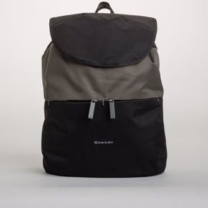 Sherpani olive drawstring cinch backpack 15.1 L